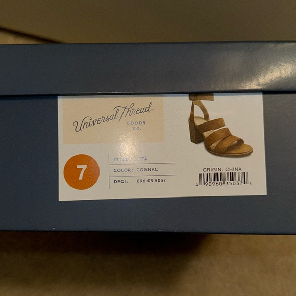 Target Universal Thread Shoes - Picture 8 of 9